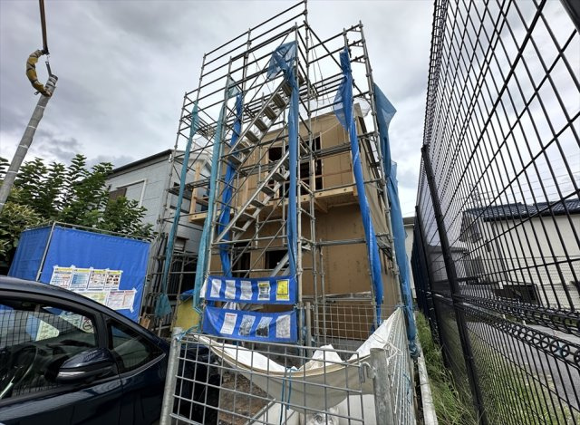 【外観】 | 志木市中宗岡1丁目　新築一戸建住宅　全26棟　(丸井志木店) | 販売現地／2026年8月17日撮影　
独立したLDKは生活動線と居住空間を分けることで、ゆとりある家族団らんの時間を演出します。