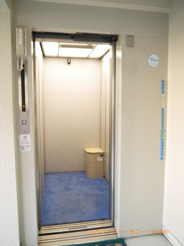【その他共用部分】 | 常盤台グリーンハイツ | 勿論エレベーターが備え付けられています。