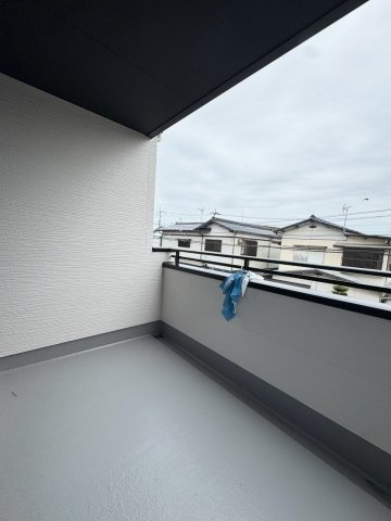 Adoble+ーアドブル＋小倉南区東貫2丁目1期　【小倉南区　新築戸建て】のバルコニー