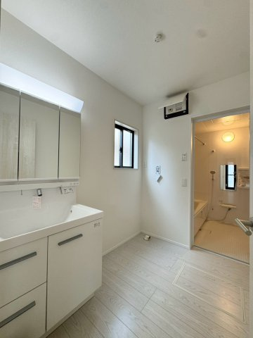 Adoble+ーアドブル＋小倉南区東貫2丁目1期　【小倉南区　新築戸建て】の独立洗面台