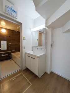 草津市草津4丁目1期　新築戸建の独立洗面台