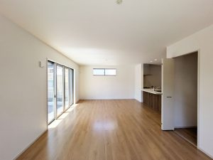 草津市草津4丁目1期　新築戸建の居間・リビング