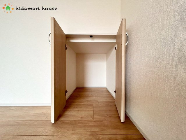北本市東間7丁目　新築戸建　ブルーミング05の収納|リビング収納