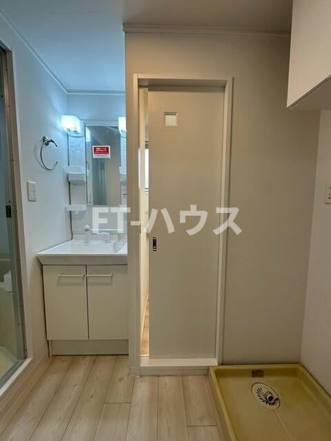 サンハイツ八千代台の独立洗面台