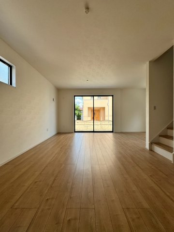 入間市東藤沢1丁目新築戸建の居間・リビング