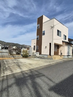 岩出市西安上の外観