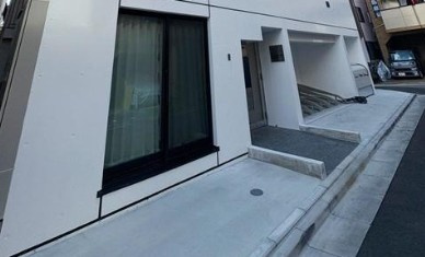 アズ板橋本町レジデンスのエントランス
