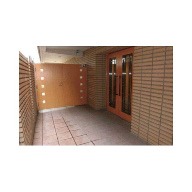 目黒区原町１丁目の賃貸マンションのエントランス