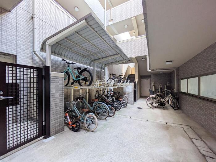 カラット中川のその他共用部分|駐輪場