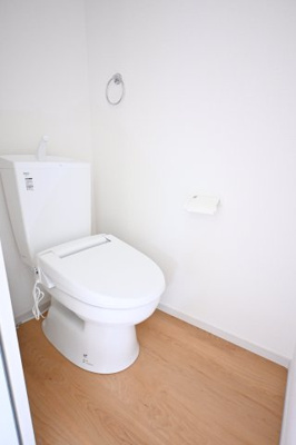 【トイレ】 | 太田市東矢島町1期　テラシエ | ２階にもトイレ付きで忙しい朝も家族と分けて使用できます♪