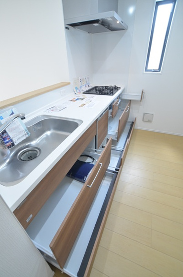 【キッチン】 | 座間市相模が丘3丁目　新築戸建て　全１棟【仲介手数料無料】