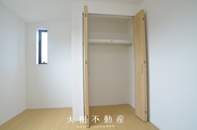 【洋室】 | 座間市相模が丘3丁目　新築戸建て　全１棟【仲介手数料無料】 | 3階　洋室2（6.0帖）クローゼット