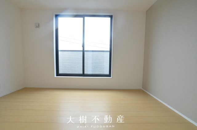 【洋室】 | 座間市相模が丘3丁目　新築戸建て　全１棟【仲介手数料無料】 | 3階　洋室3（6.6帖）