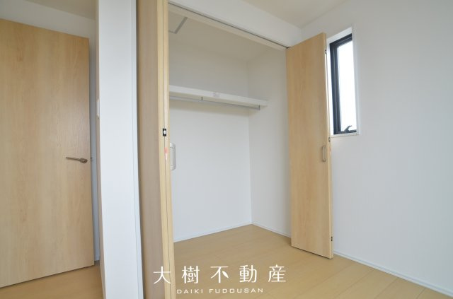 【洋室】 | 座間市相模が丘3丁目　新築戸建て　全１棟【仲介手数料無料】 | 3階　洋室3（6.6帖）クローゼット