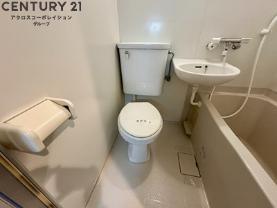 コンパクトで使いやすいトイレ