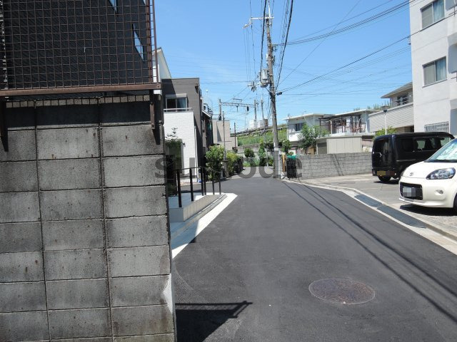 マンション緑町の周辺