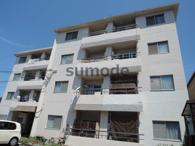 マンション緑町の外観