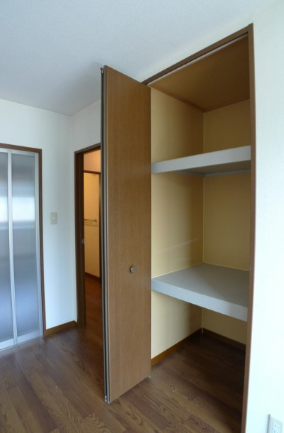 鎌倉市常盤の賃貸マンションの収納