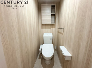 収納スペースあり！綺麗なトイレです！