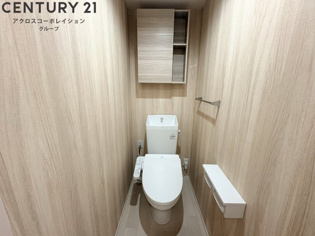 収納スペースあり！綺麗なトイレです！