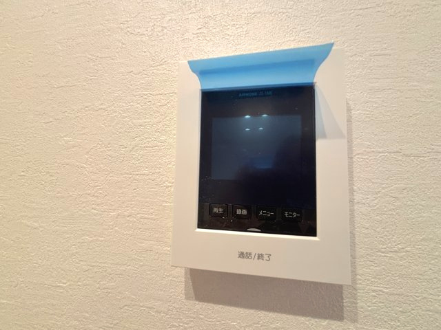 モニター付きインターフォンで突然の来訪者でも安心です