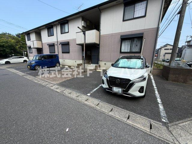 ヴェルドミールの駐車場
