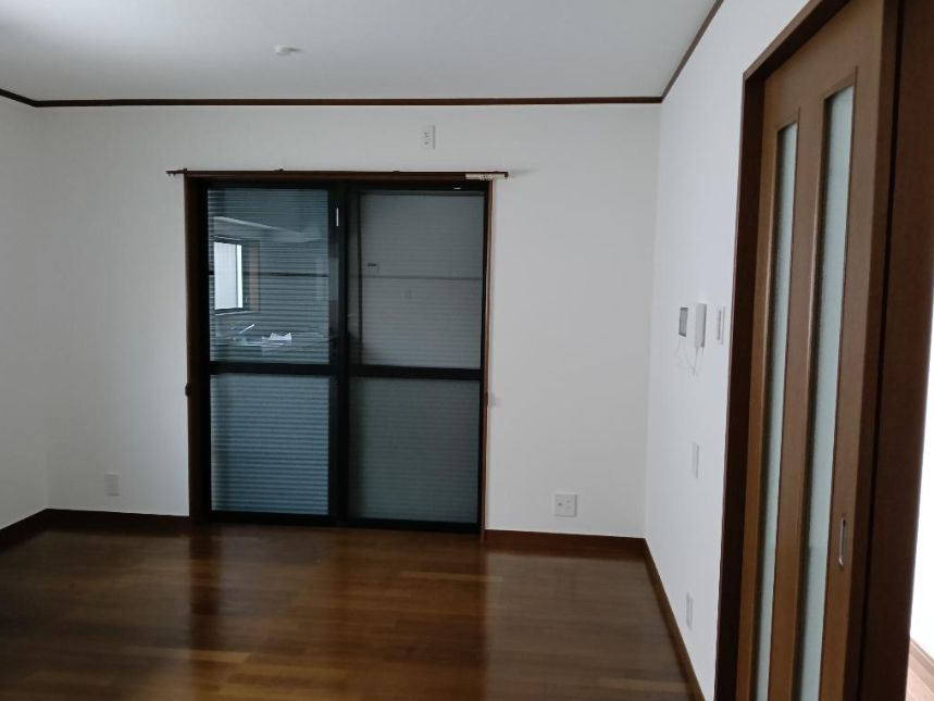 城が山5丁目戸建の居間・リビング