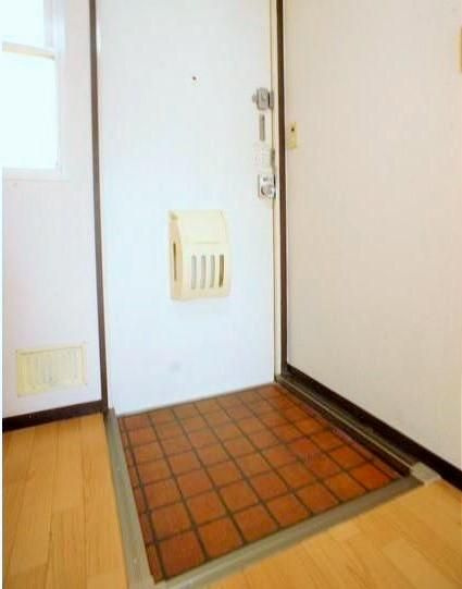 相模原市南区麻溝台２丁目のアパートの玄関