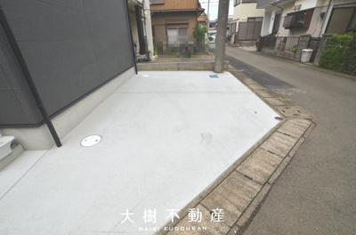 【駐車場】 | 綾瀬市蓼川1丁目　新築戸建て　全１棟【仲介手数料無料】