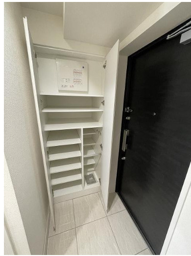 クレストコート西巣鴨の玄関|※別部屋写真