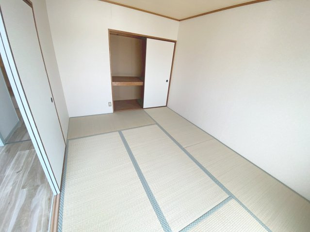 メゾンド・ソレイユの和室
