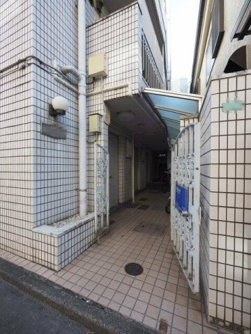 【エントランス】