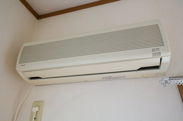 ユーミーハヤミズの設備|6帖洋室エアコン