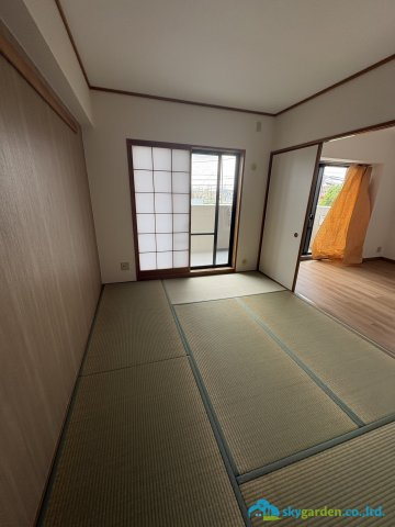 ライオンズマンション寒川第２の和室