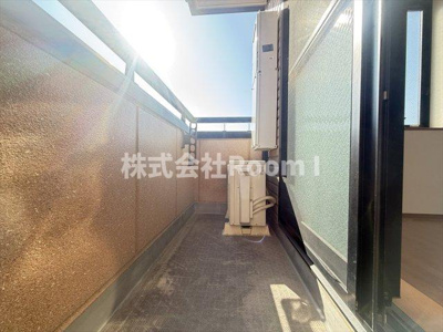 【バルコニー】 | メゾン共立通 | バルコニーがあります
