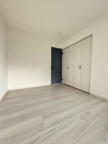 東雁来9条4丁目の洋室