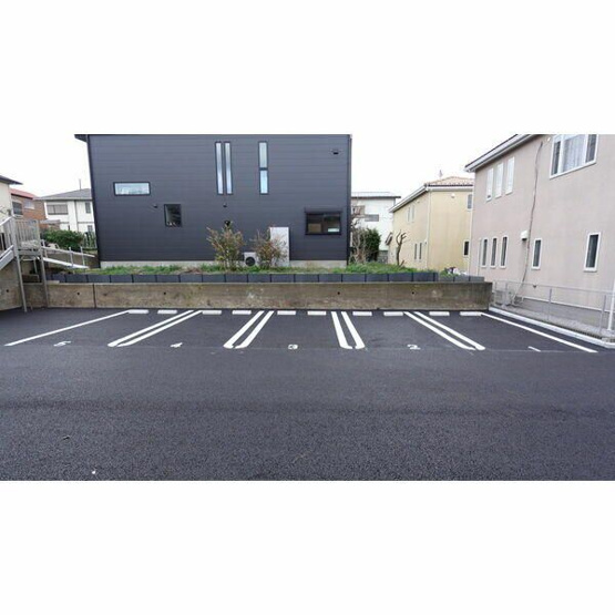 【駐車場】 | パインズガレージ