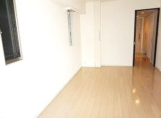 千代田区神田小川町３丁目の賃貸マンション