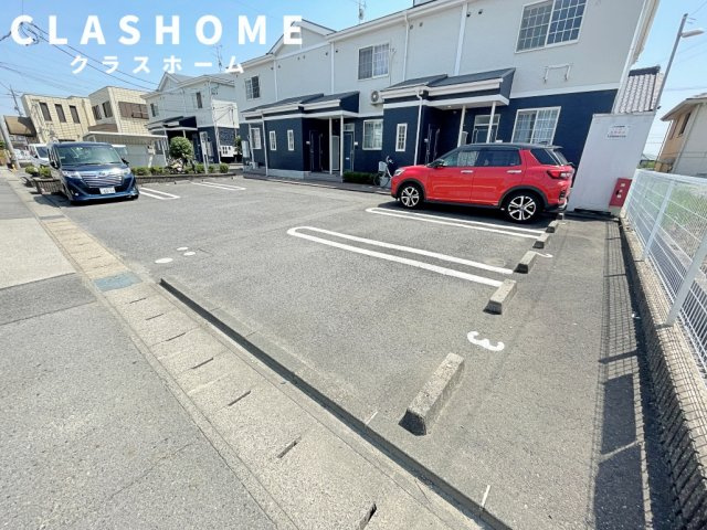 ローズ・アヴェニュー　Ⅱ　　　刈谷市の賃貸はクラスホーム刈谷店の駐車場