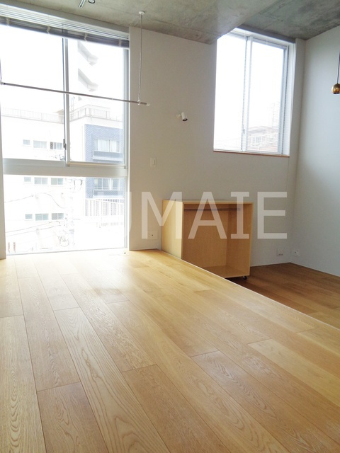 北区田端４丁目の賃貸マンションの寝室|窓が大きくて明るいお部屋です♪