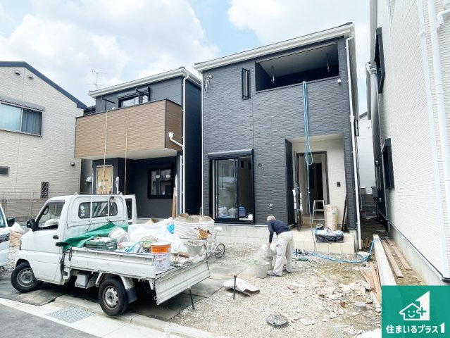 八尾市福万寺町　第8期　新築一戸建ての外観|周辺は落ち着いた街並みの住宅地！子育てがしやすい住環境です！まだ未完成ですが、現地でしかわからない事もございます。是非一度ご覧ください。