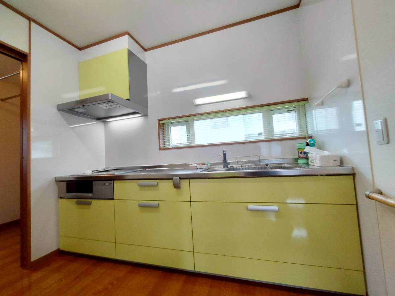 貝塚2丁目中古住宅【非常にきれいです！】のキッチン
