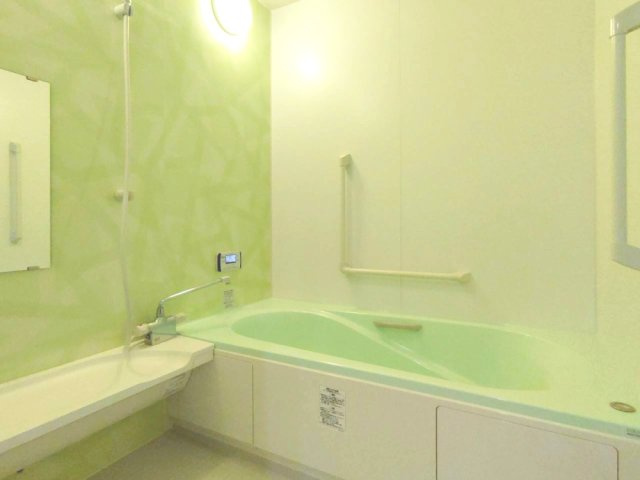 貝塚2丁目中古住宅【非常にきれいです！】の浴室