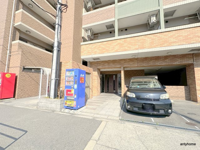 サムティ阿波座ルッソ　仲介手数料無料のエントランス