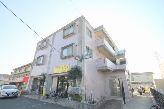 サニーコート伊丹の外観|外観は落ち着いています