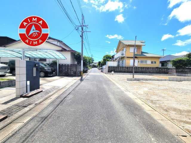 福岡市東区八田3丁目第14-2棟（1号棟）の前面道路含む現地写真|前面道路です。