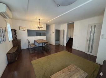 【居間・リビング】 | 旭区赤川2丁目中古戸建