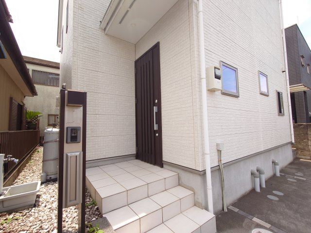 川越市寺尾中古戸建の玄関