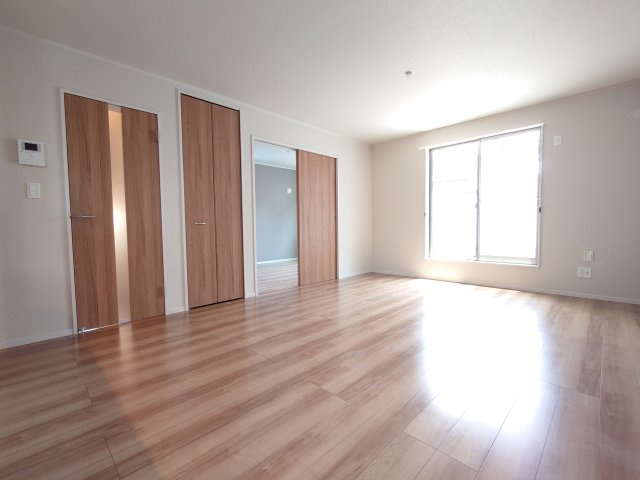 川越市寺尾中古戸建の居間・リビング