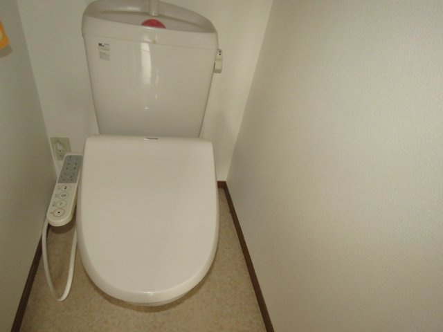 メイプルタウン川越的場Fのトイレ
